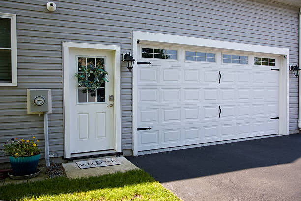 24/7 Emergency Garage Door Roller Replacement experts in East Helena, MT